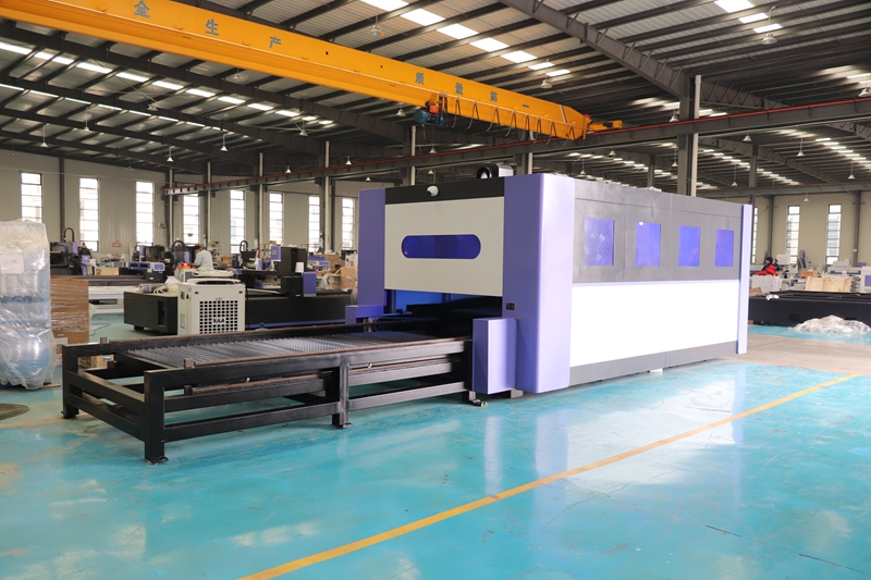 Değişim platformu tam kapalı e - Industrial Fiber Laser Cutting Machine incelemesi ve fiyatı