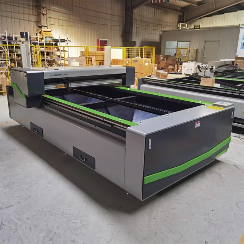 Özelleştirilmiş Tek Başlıklı C - Industrial Laser Cutters incelemesi ve fiyatı